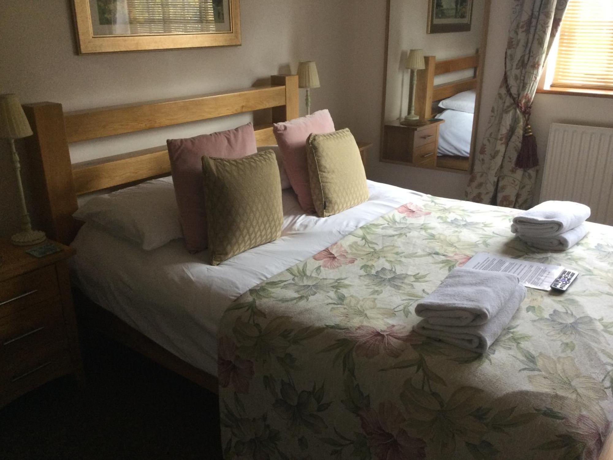 Auplands En-Suite Rooms Lymington Ngoại thất bức ảnh
